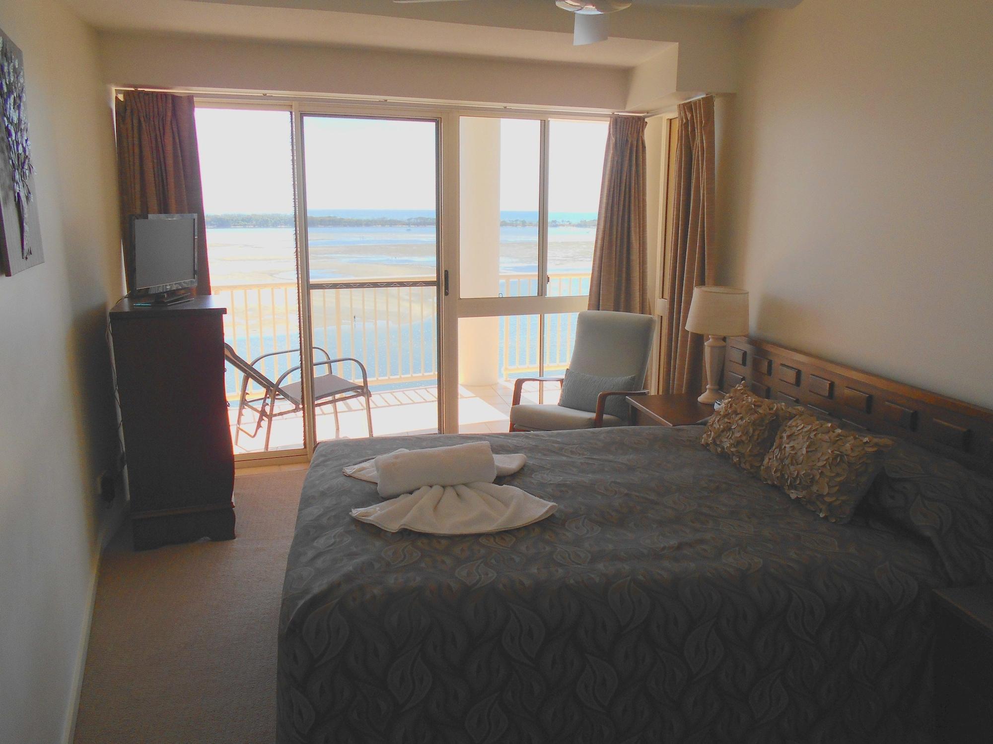 Riviere On Golden Beach Caloundra Exterior photo